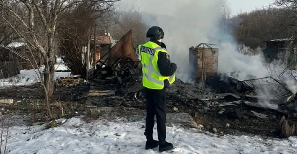 Світлини: ГУНП, Харківська обласна прокуратура Минулої доби ворожих ударів зазнали місто Харків та ще 9 населених пунктів області — читайте на порталі Gromada Group