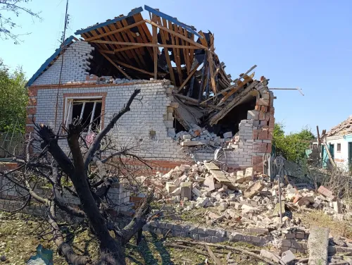 У Шевченковому внаслідок ворожого авіаудару загинув чоловік, постраждало п'ятеро людей на порталі Gromada Group
