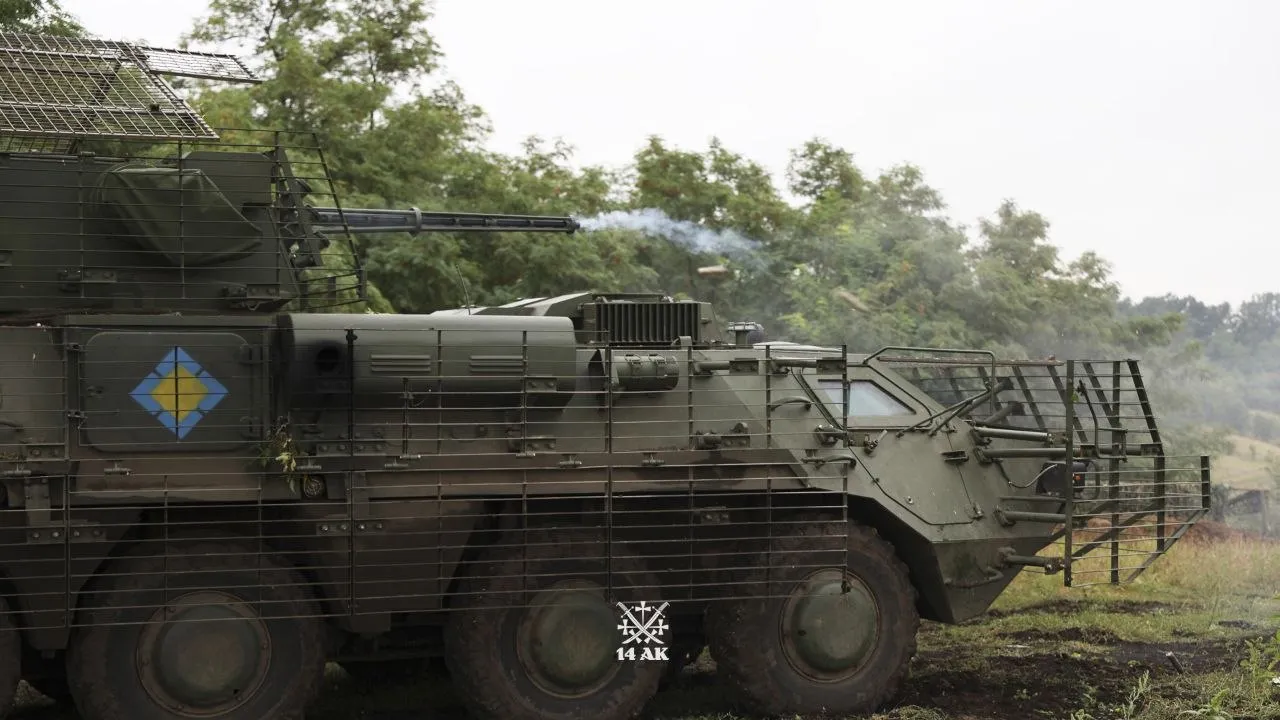фото: 14-й армійський корпус Український «Буцефал» готується до бою: бійці 58-ї бригади перевірили БТР-4Е та пристріляли озброєння на порталі Gromada Group