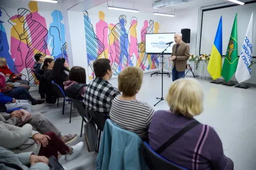 Правова підтримка, облік, забезпечення житлом - про що говорили під час зустрічі Ігоря Терехова з ВПО на порталі Gromada Group
