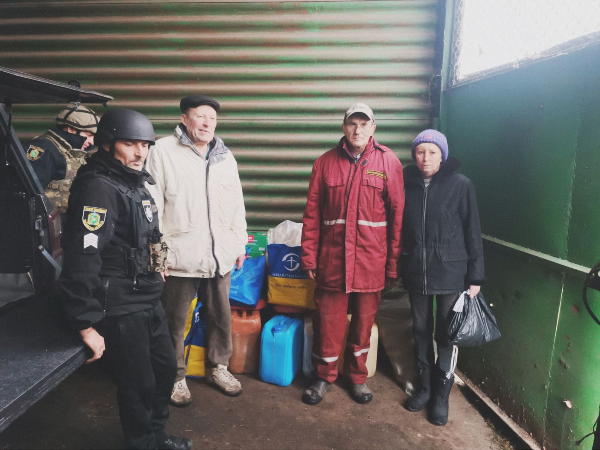 Фото: Липецька адміністрація Мешканцям Липців та Слобожанського передали хліб, продуктові сумки, корм для тварин і пальне на порталі Gromada Group