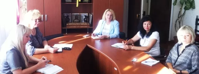 Голова райради Віталій Оноша під час апаратної наради з посадовцями виконавчого апарату ради підбив підсумки роботи за минулий тиждень і спланував роботу на поточний.