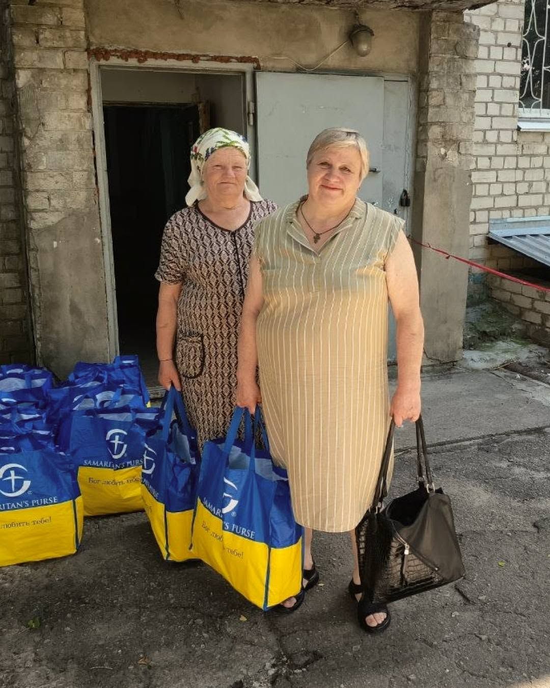 80 продуктових сумок для людей з інвалідністю II групи: у Липецькій громаді триває співпраця з благодійним фондом «Розвиток та Соціальна справедливість України» - фото 1