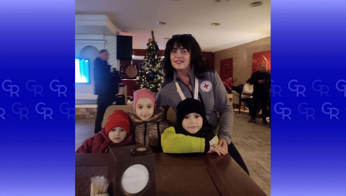 Фото: Благодійний фонд «Ліга Добра» Дітей з багатодітних сімей ВПО Липецької громади привітали з новорічними святами на порталі Gromada Group