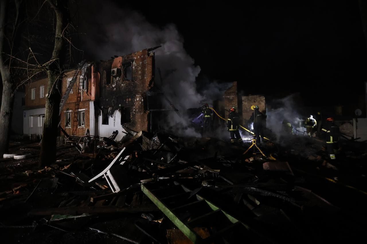 На фото м. Харків У Руських Тишках від удару «Шахедом» постраждав чоловік на порталі Gromada Group