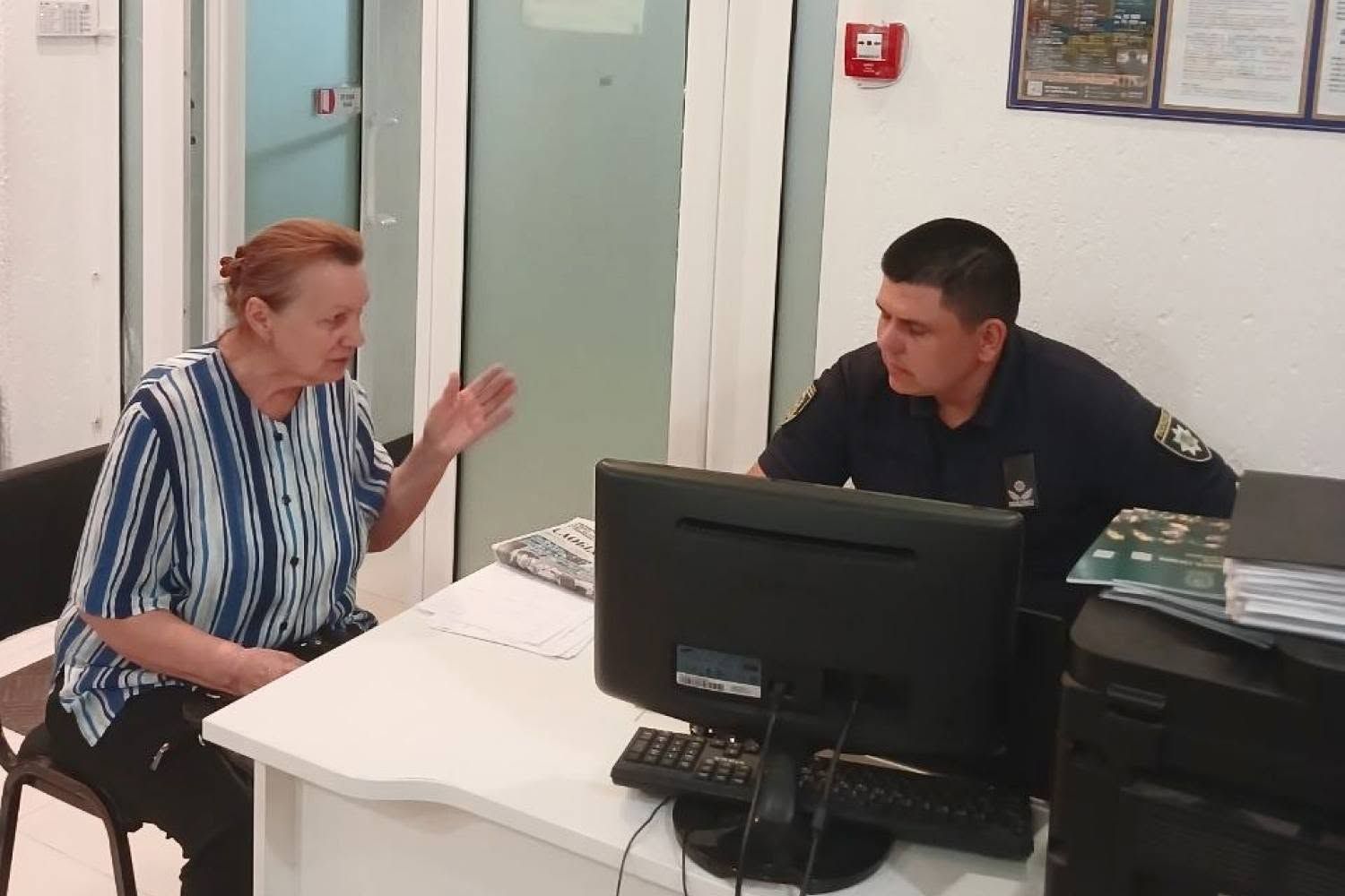 Жителі Липецької громади зустрілися з поліцейським офіцером: консультації проводитимуть на постійній основі - фото 2