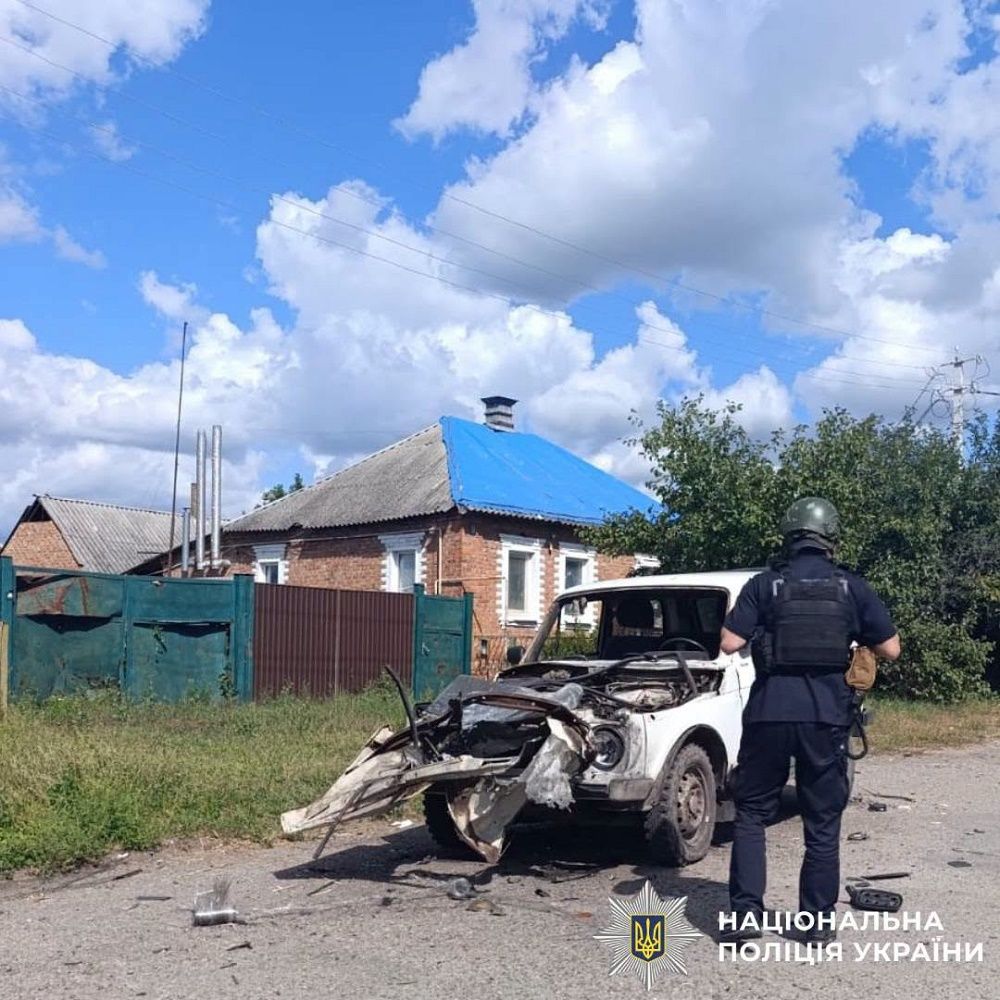 Минулої доби ворог ракетами обстріляв Печеніги, загалом під вогнем було 12 населених пунктів Харківщини - фото 9
