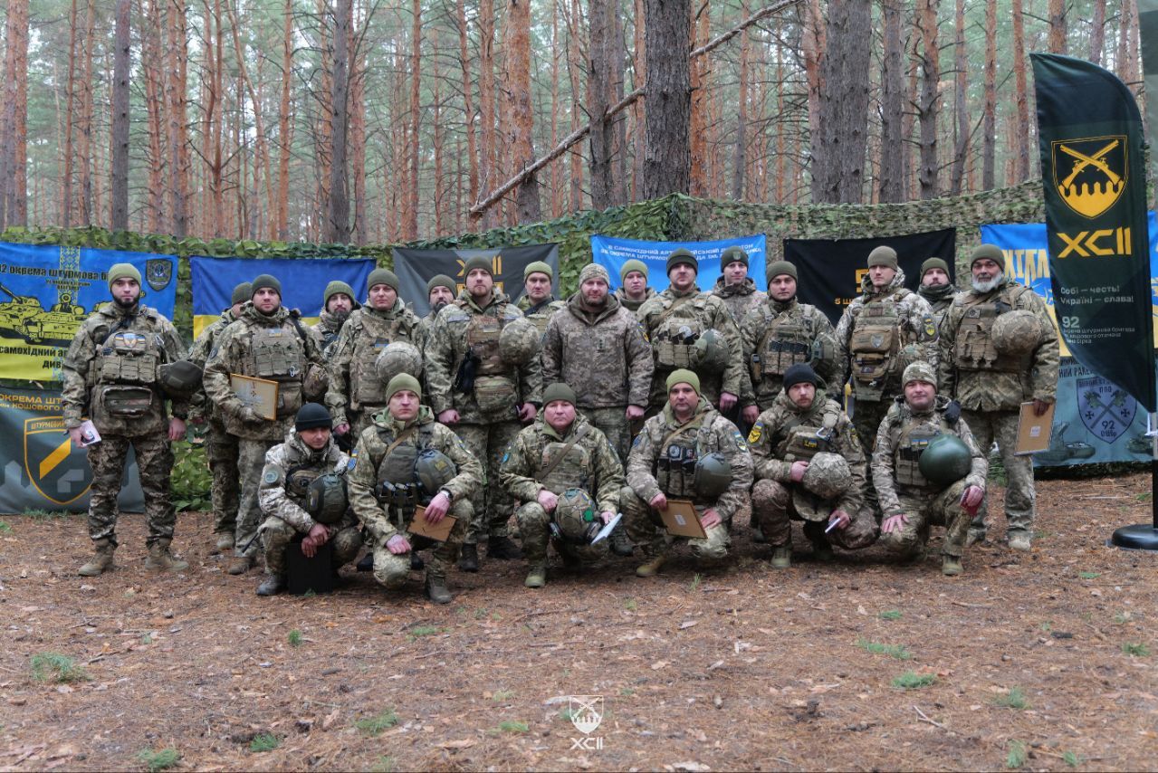 Героїв-артилеристів 92 бригади нагородили з нагоди професійного свята на порталі Gromada Group