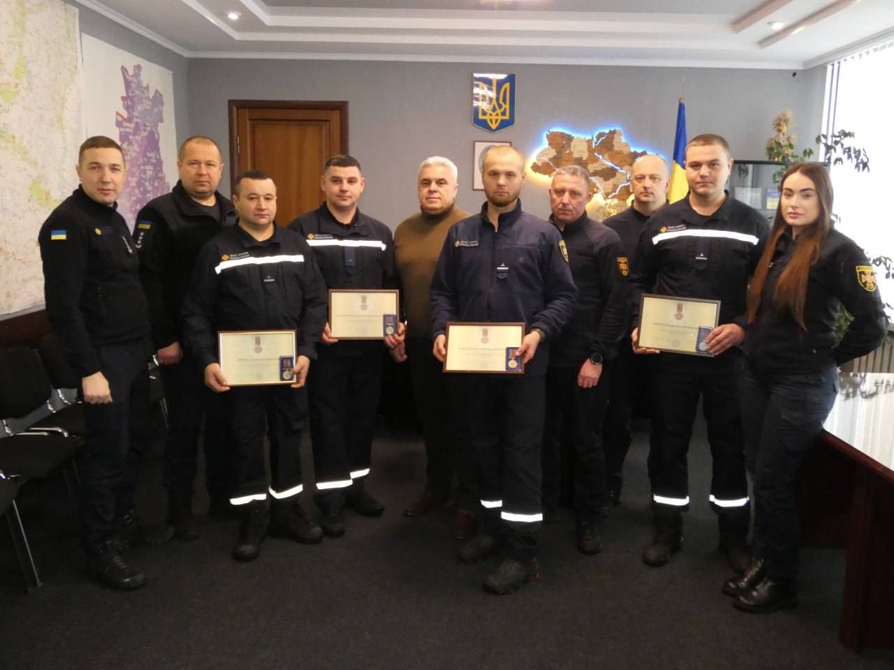 Світлина: Берестинська РВА, фейсбук Рятувальників Берестинського району відзначили президентськими нагородами на порталі Gromada Group