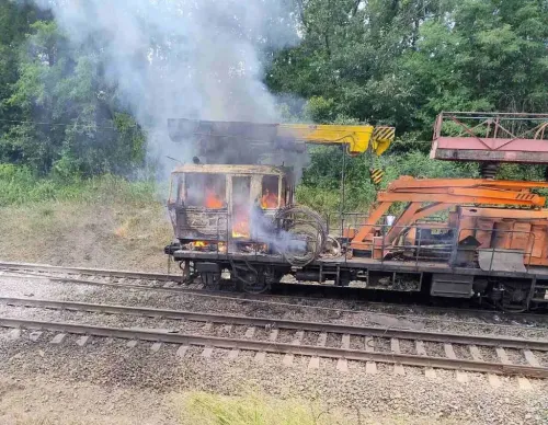 Обстріл Зміївської громади: Укрзалізниця змінила графік поїздів через обстріл полотна у Велетні на порталі Gromada Group