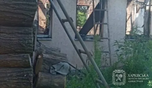 Протягом минулої доби ворожих ударів зазнали 21 населений пункт Харківської області. Внаслідок обстрілів одна людина загинула, постраждали 7 людей.