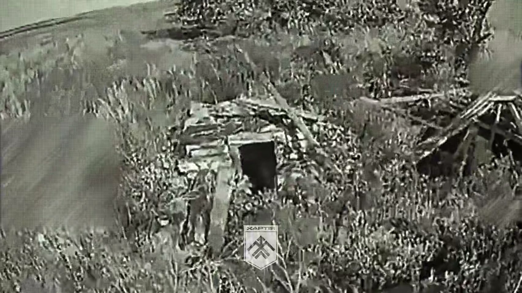 Скриншот з відео Нори окупантів у Липецькій громаді розвалили дронарі «Хартії» на порталі Gromada Group