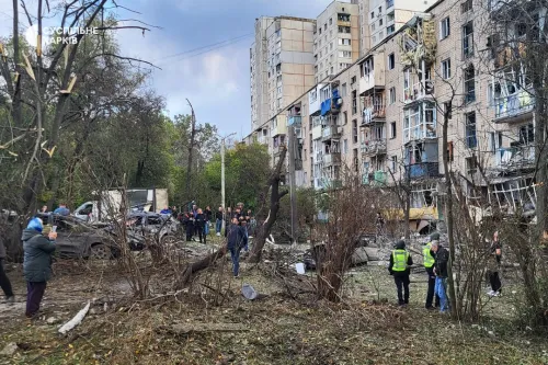 КАБи по Харкову: троє загиблих, десятки постраждалих, під завалами СТО можуть бути люди на порталі Gromada Group
