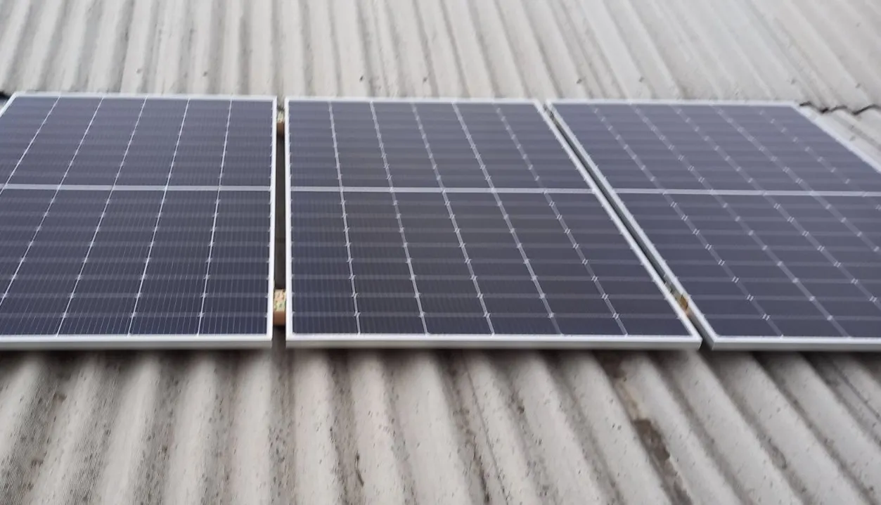 The battery and solar panels were handed over by benefactors to the Izyum community at the Gromada Group Media
