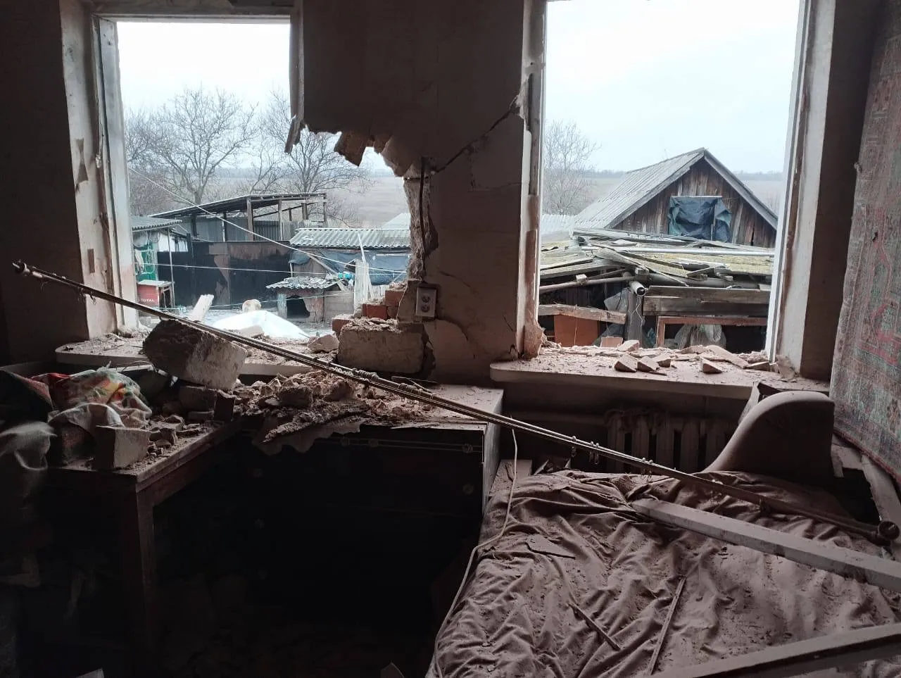 Фото з місця події Удар БПЛА по Золочівській громаді на порталі Gromada Group