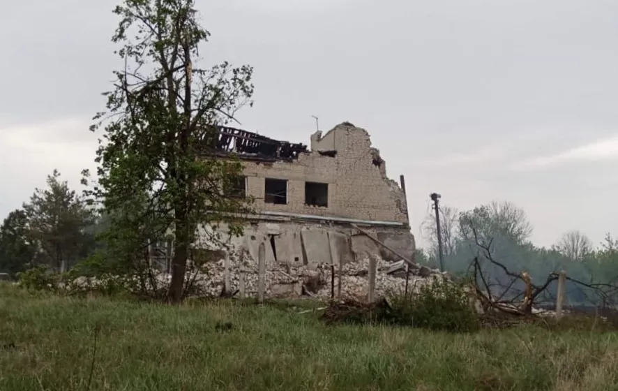 Yesterday at about 10 a.m., Russian aviation struck Kozachya Lopan with anti-aircraft missiles at the Gromada Group Media