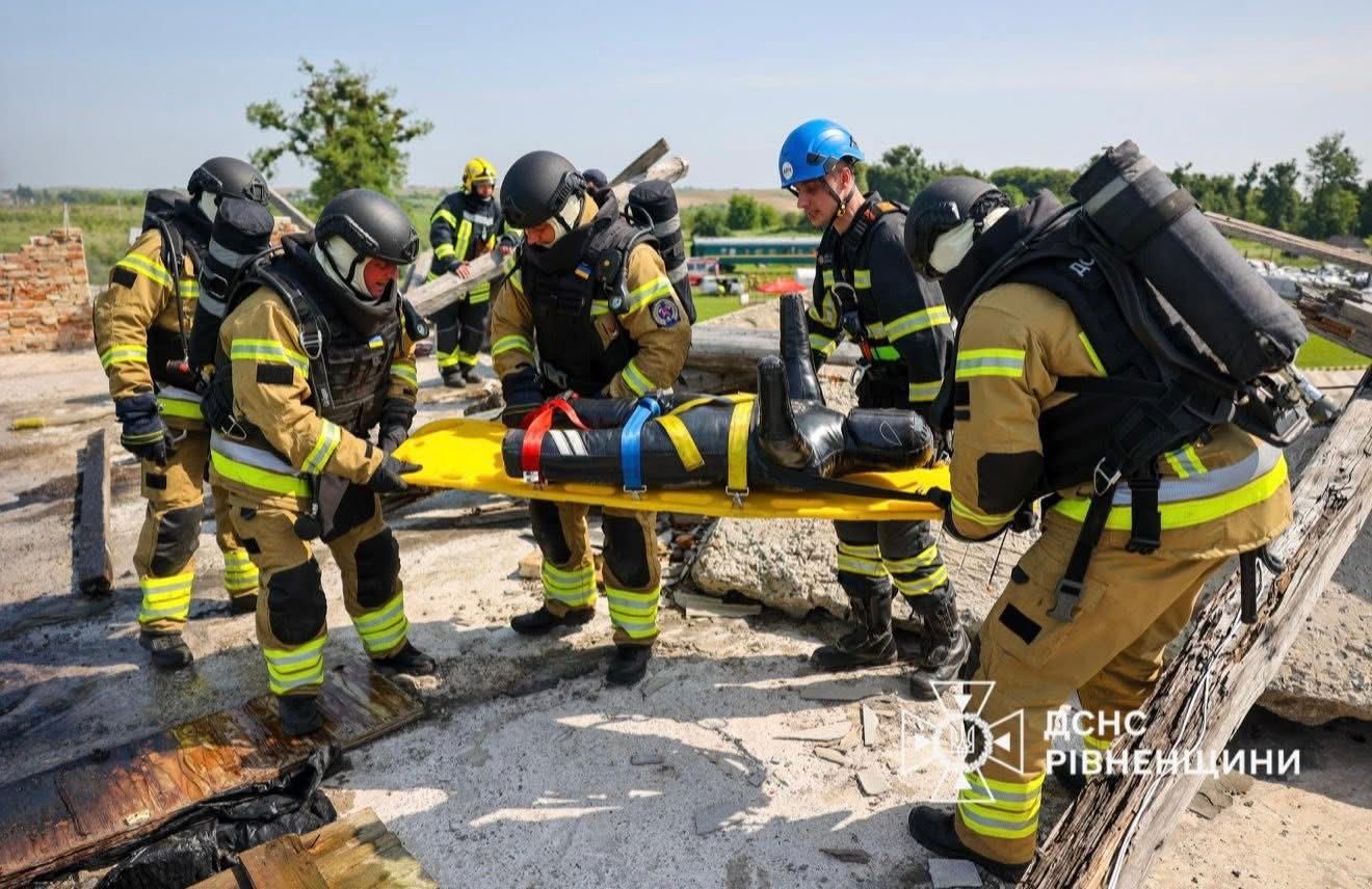 Фото: Краснокутська селищна рада Рятувальники Краснокутської громади долучилися до спільних навчань українських пожежних команд та команд країн ЄС на порталі Gromada Group