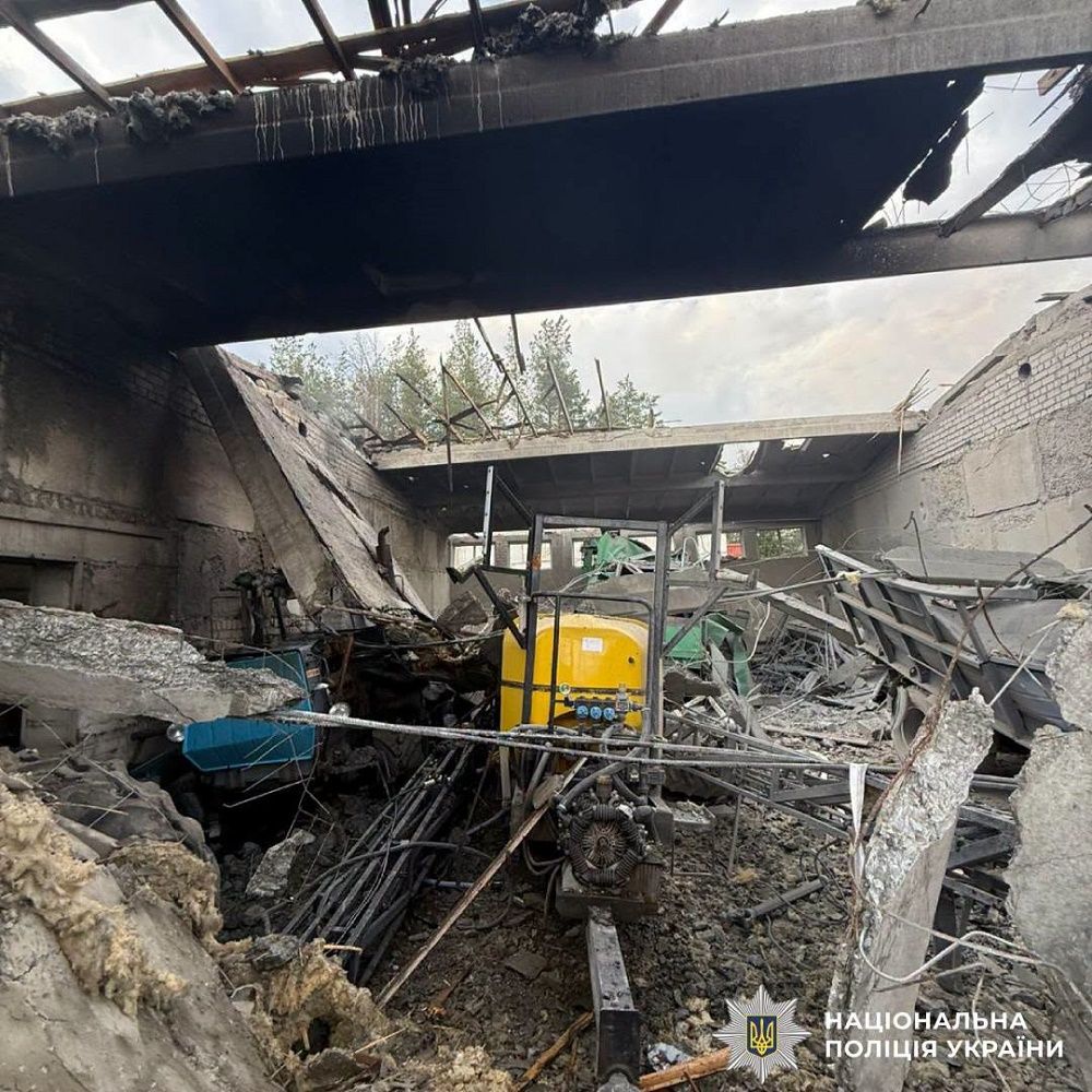 Ворог вбив цілу родину у Чугуєві, загалом під ворожими обстрілами минулої доби перебували 14 населених пунктів - фото 4