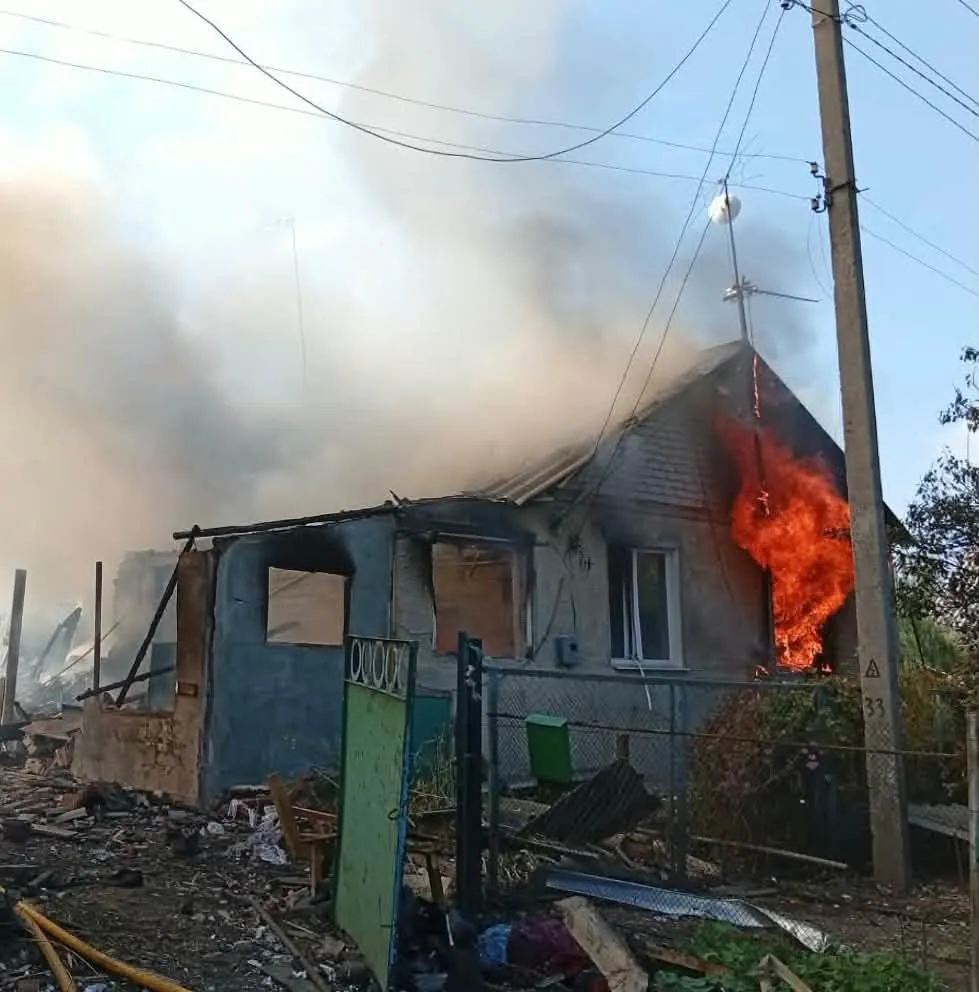 Фото: Андрій Канашевич (facebook) На Куп'янщині ворожі «Герані-2» вдарили по приватній забудові, АЗС та авто рятувальників: є загибла й поранені на порталі Gromada Group