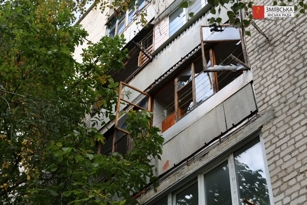 Фото: Зміївська міська рада У Змієві пошкоджені багатоповерхівки: на місці працюють комунальні служби та комісія міськради на порталі Gromada Group