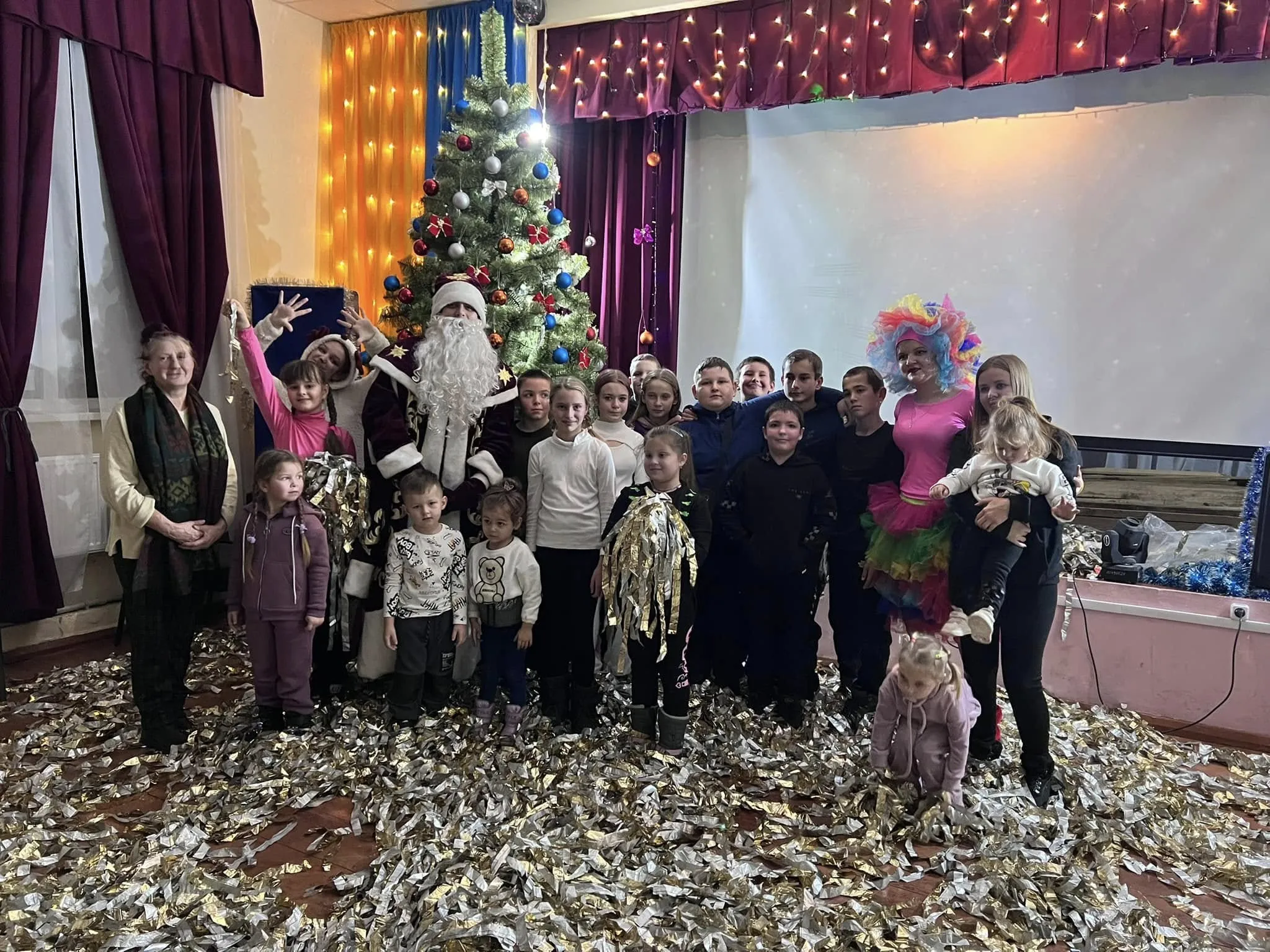 Фото: фейсбук / Черкаськобишкинський сільський клуб Миколая зустрічали в Черкаському Бишкині на порталі Gromada Group