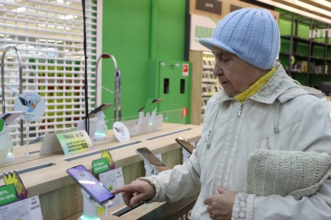 Надії з Липців допомогли лишатися на зв’язку з рідними: посприяв благодійний фонд «Карітас Харків» на порталі Gromada Group