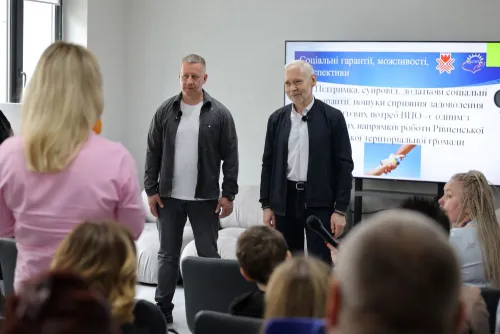 Харківський міський голова зустрівся з переселенцями в Рівному (ФОТО) на порталі Gromada Group