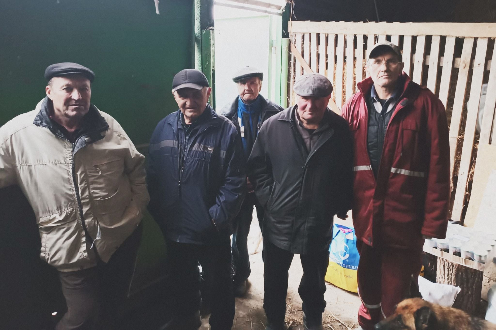 Газові балони, корм для тварин та передачі: мешканцям Слобожанського та Липців доставили допомогу на порталі Gromada Group