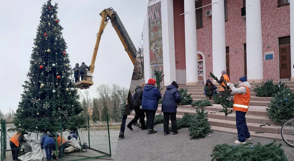 Фото: фейсбук / КП «Комунальник» У Слобожанському встановили новорічну ялинку на порталі Gromada Group