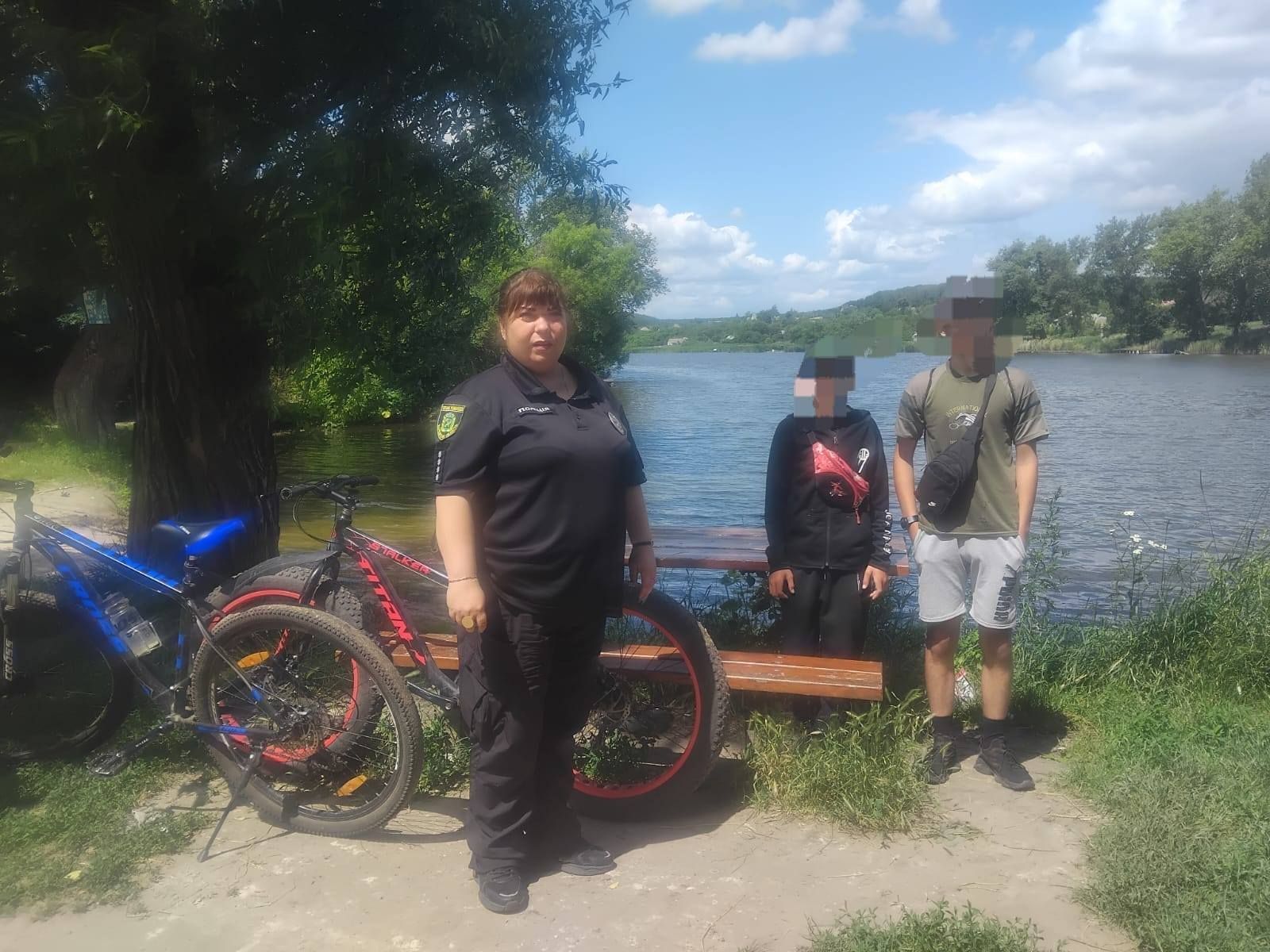 Правоохоронці Нововодолазької громади розповіли дітям про правила безпечної поведінки на суші та на воді на порталі Gromada Group