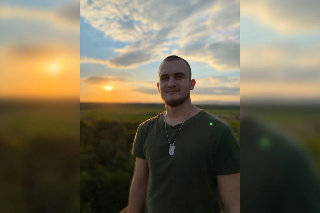 Фото Пресслужби Східного територіального управління Національної гвардії України «Нехай краще вони дізнаються, що ми мертві, ніж те, що ми здалися»: історія 21-річного Героя України Віталія Коваля (ВІДЕО) на порталі Gromada Group