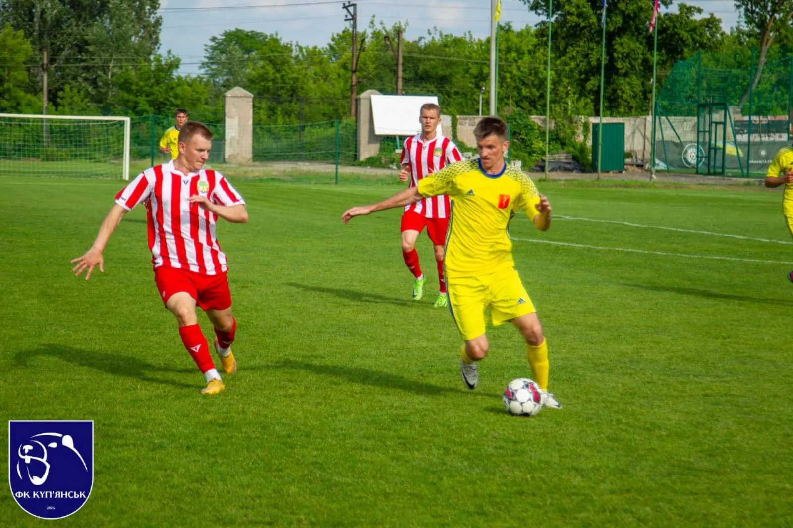 Фото: ФК «Куп’янськ» «Зміїв» і «Куп’янськ» зіграли внічию у 6-му турі чемпіонату області на порталі Gromada Group