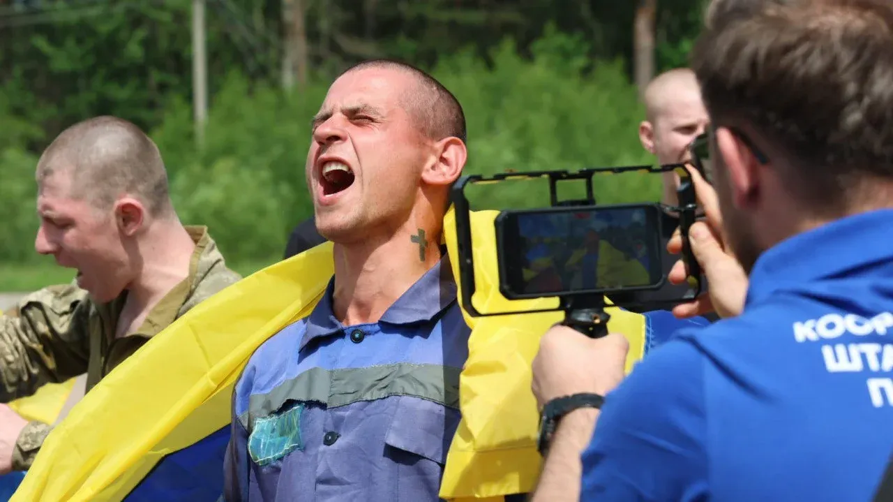 Фото: Координаційний штаб з питань поводження з військовополоненими Обмін полоненими 9 червня: з російського полонуповернулися Морпіхи, десантники й оборонці Маріуполя: на порталі Gromada Group