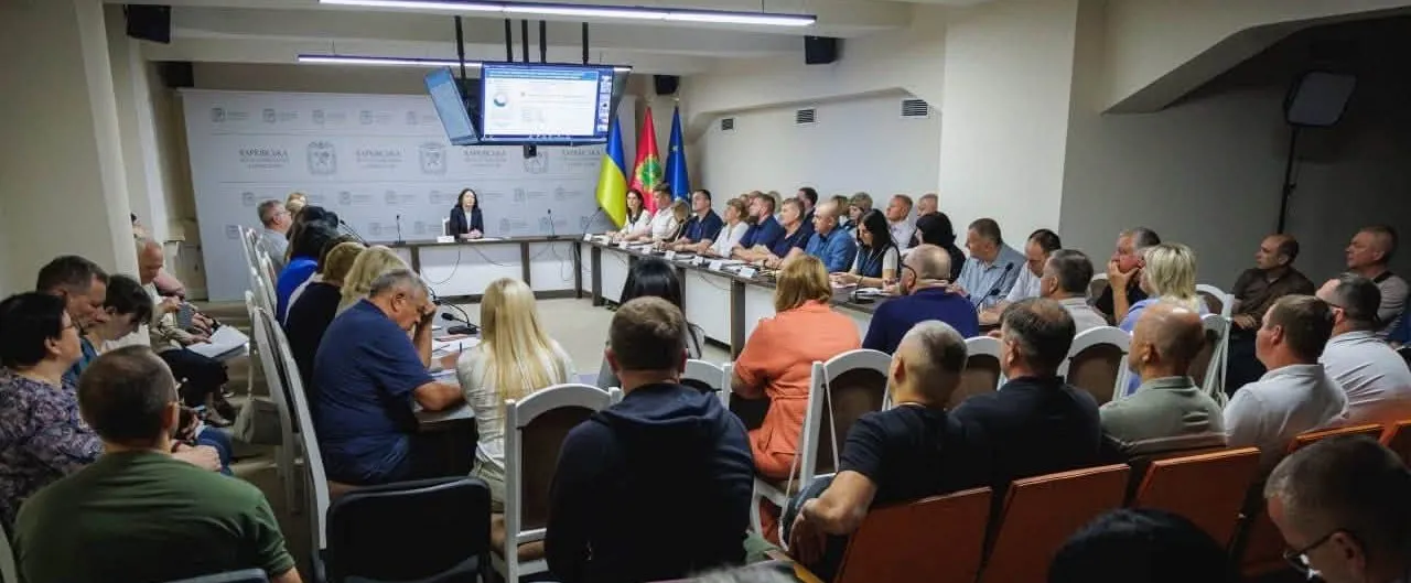 Заступниця начальника Харківської ОВА Віта Ковальська провела нараду із заступниками начальників РВА, голів територіальних громад, відповідальними за реалізацію державної політики у сферах освіти, культури, соціального захисту населення, а також керівниками профільних структурних підрозділів ХОВА і територіальних громад.