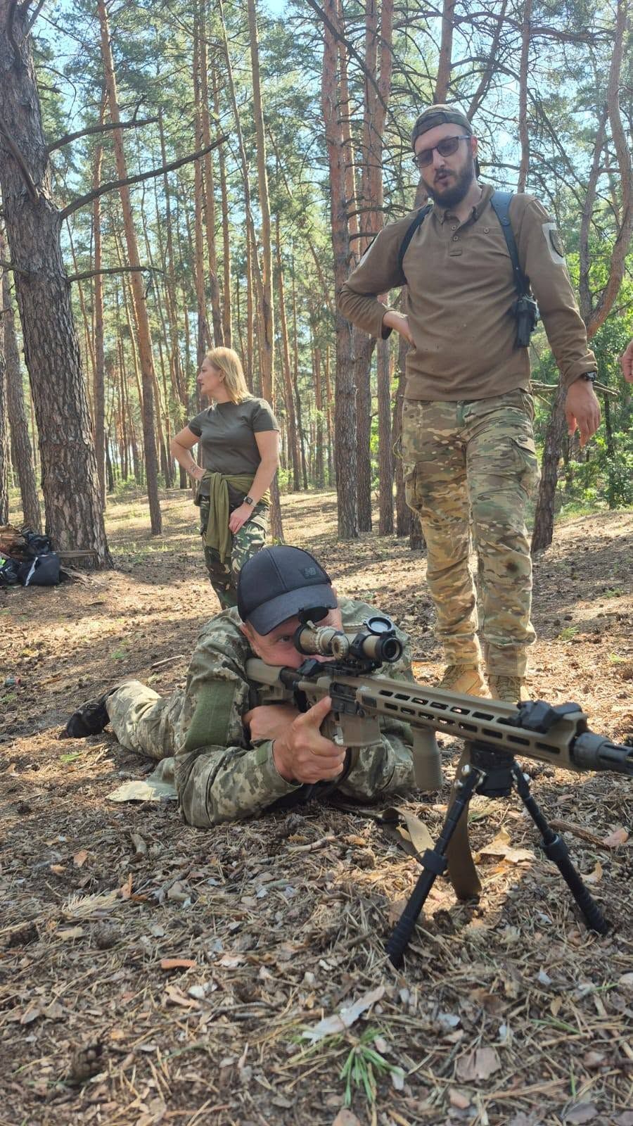 Група нововодолажчан пройшла курс підготовки до національного спротиву - фото 4