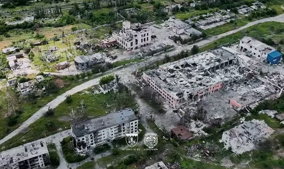 Куп'янськ влітку 2026 року / Скриншот відео 101 обр охорони ГШ ЗСУ ім. генерал-полковника Геннадія Воробйова Як виглядає зруйнований росіянами Куп'янськ влітку 2026 року (відео) на порталі Gromada Group