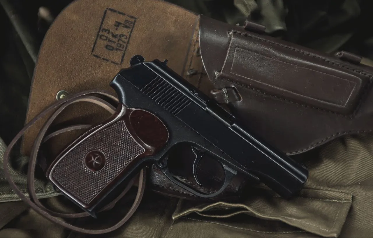 Makarov's 13 pistols were declared by the Raisins at the Gromada Group Media