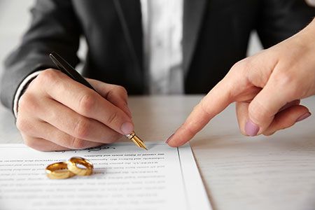 Ілюстративне фото 264 немовляти і 238 шлюбів: статистика 2024 року по Зміївській та Слобожанській громадах на порталі Gromada Group