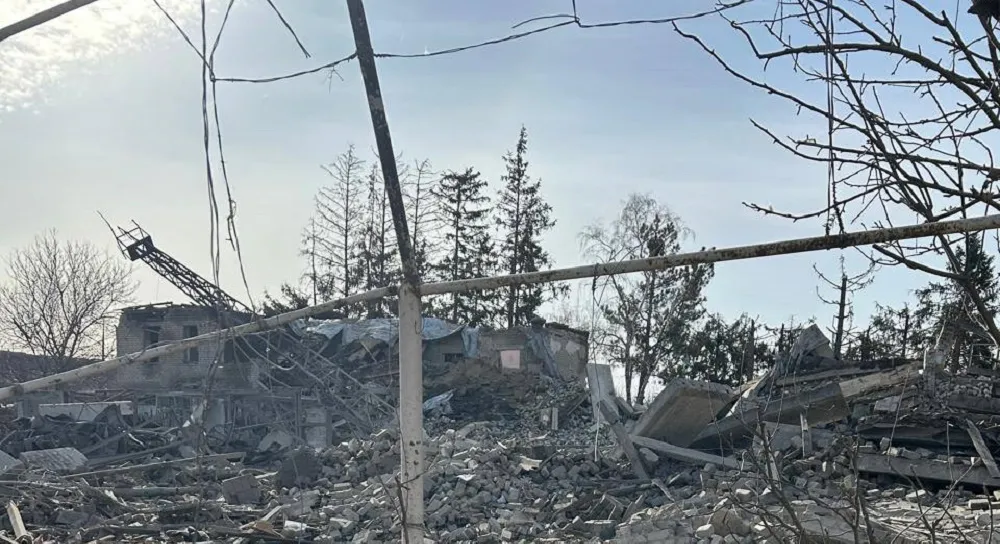 Світлини: Борівська селищна рада Борівщина оговтується після ворожих ударів на порталі Gromada Group