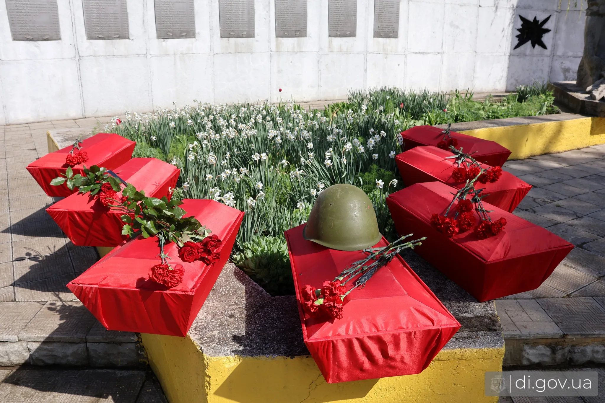 У громаді відбулися заходи з нагоди Дня памʼяті та перемоги над нацизмом у Другій світовій війні 1939-1945 років.