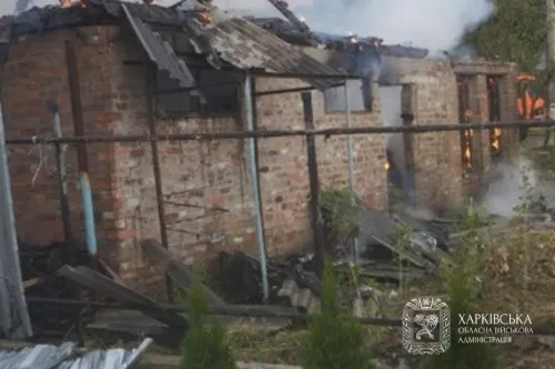Протягом минулої доби ворожих ударів зазнали м. Харків і 10 населених пунктів Харківської області. Внаслідок обстрілів одна людина загинула; постраждали 11 людей, зокрема дитина.
