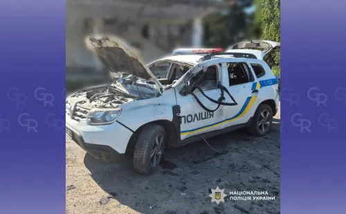 Ворог вдарив FPV дронами по автомобілях поліції під час евакуації цивільних з Великого Бурлука на порталі Gromada Group