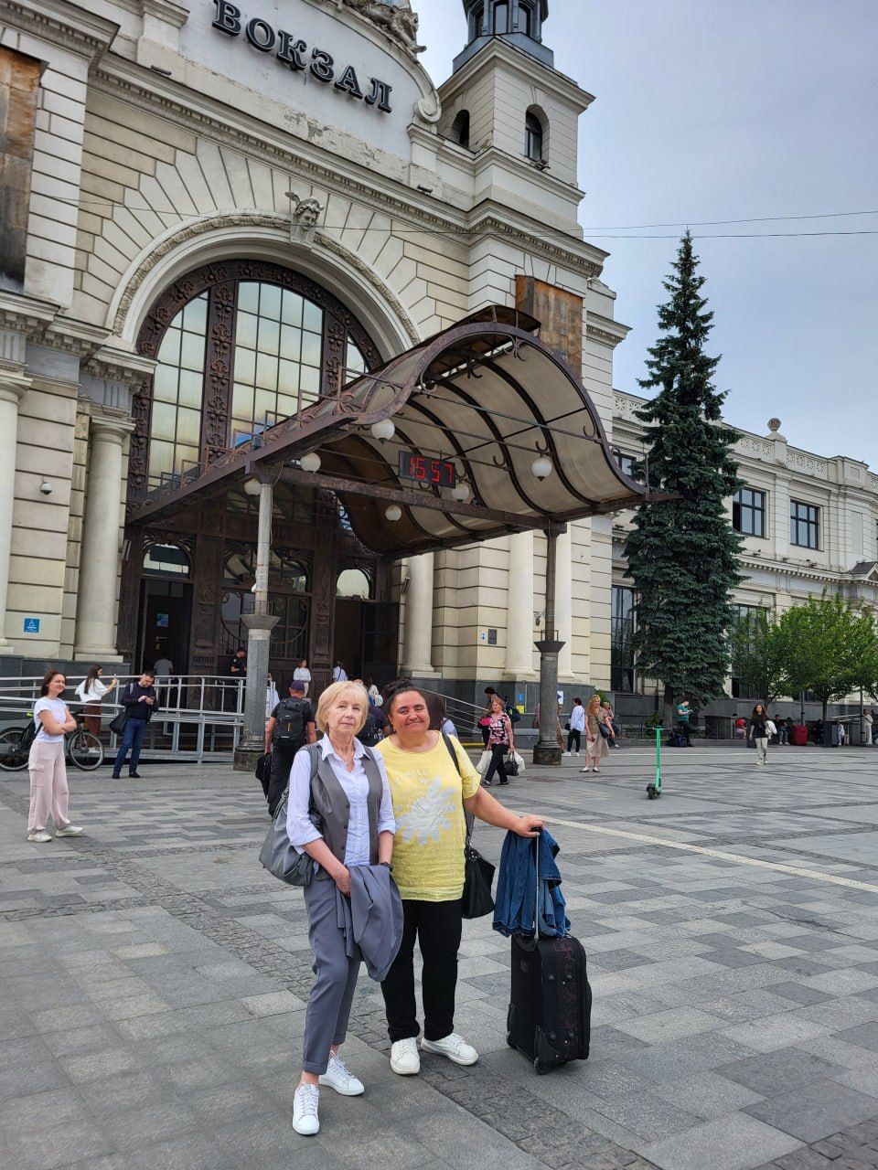 Головбух агрофірми із Сокаля - про час і свої вірші: «Бухгалтерія – краса і точність чисел, баланс і рівновага. Поезія – краса і точність слів». Частина 2 - фото 4
