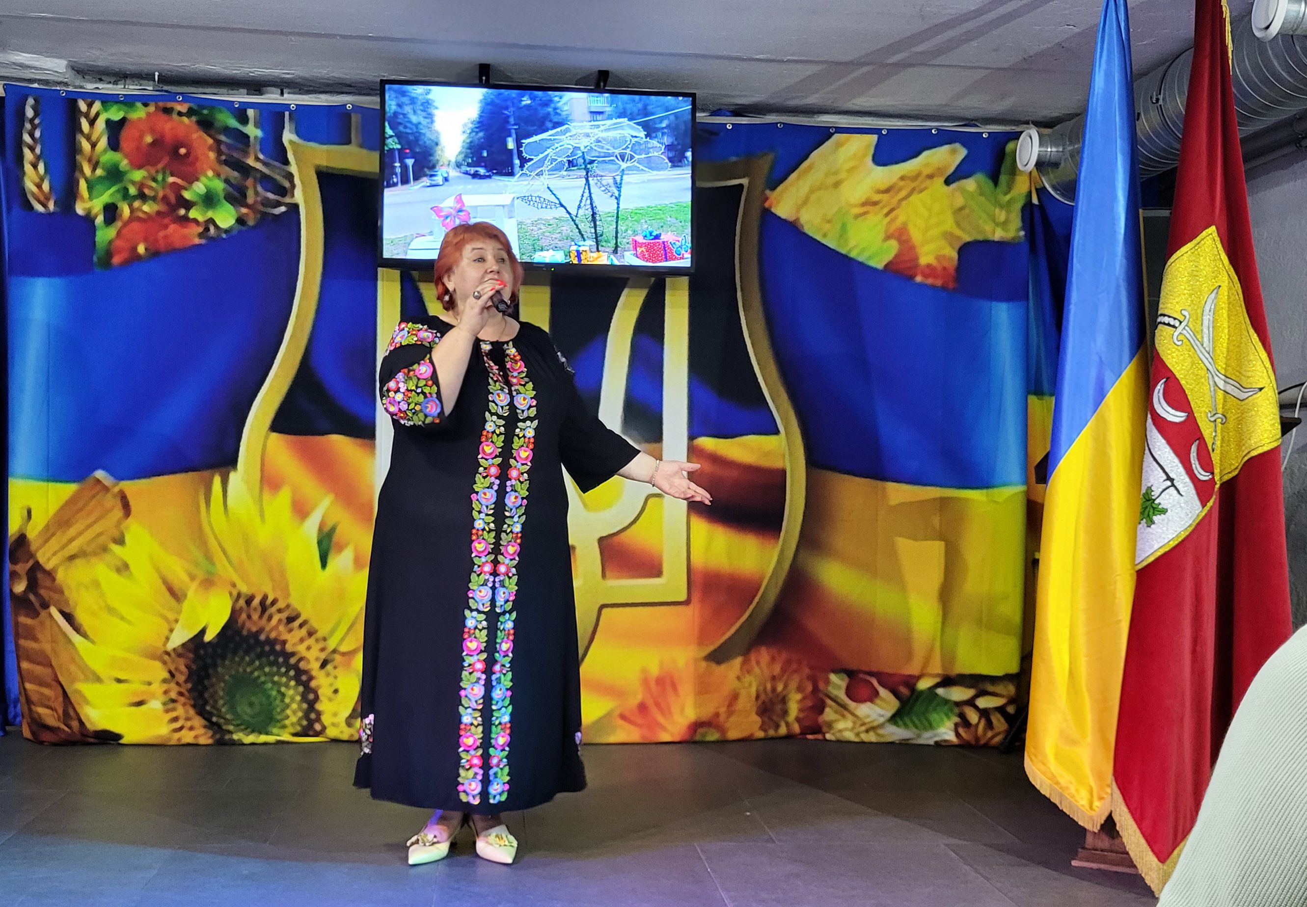 «За кожною нагородою — частинка спільної історії»: Чугуїв у День міста відзначив тих, хто тримає тил та боронить Україну - фото 23