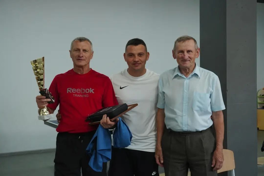 В Ізюмі пройшла Відкрита першість Ізюмської громади з настільного тенісу - фото 1