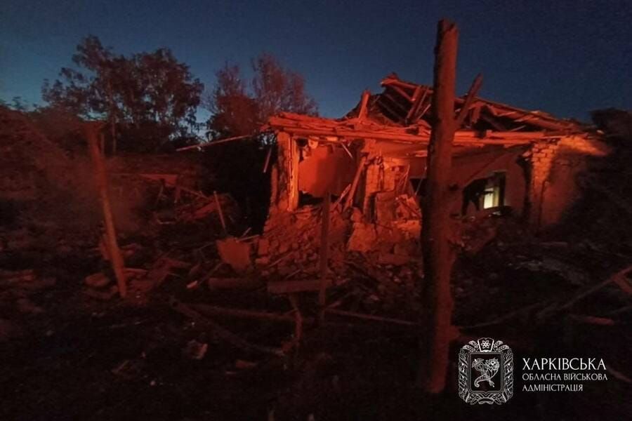 Минулої доби ворог на Харківщині обстріляв електропотяг та скоїв ще більше 30 терористичних злочинів - фото 5