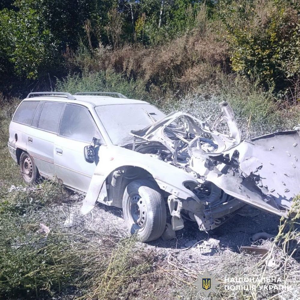 Минулої доби ворог на Харківщині обстріляв електропотяг та скоїв ще більше 30 терористичних злочинів - фото 8