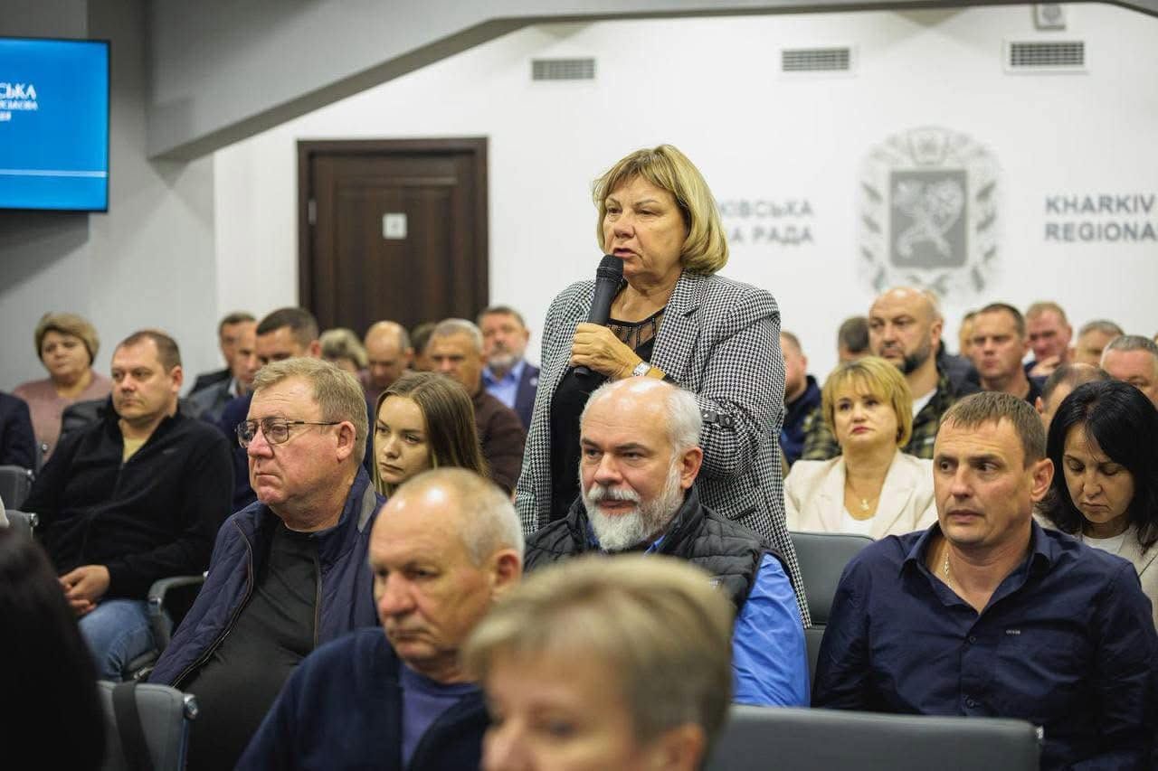 Обласна зустріч з питань підтримки ВПО та логістики: про що говорили представники Краснокутської громади - фото 2
