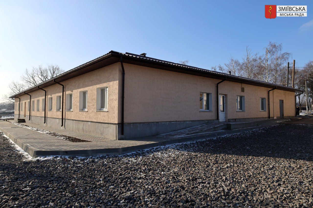 Фото: Зміївська міська рада Моніторингова група перевірила стан будівництва амбулаторії в Таранівці. Нарікань і зауважень не було на порталі Gromada Group