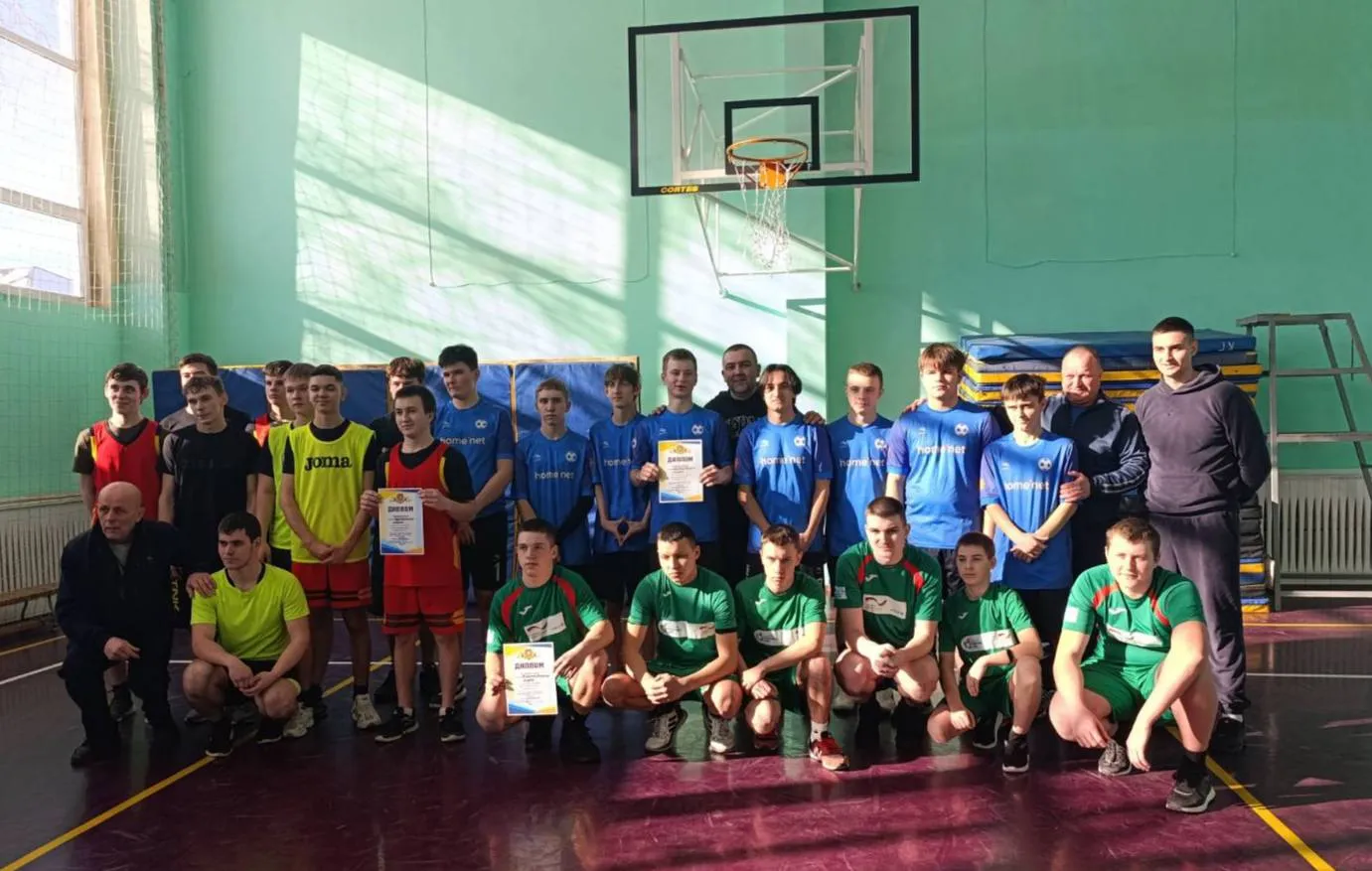 Фото: Освіта, молодь та спорт Краснокутщини Команда Пархомівського ліцею стала переможцем змагань "Пліч-о-пліч всеукраїнські шкільні ліги" на порталі Gromada Group